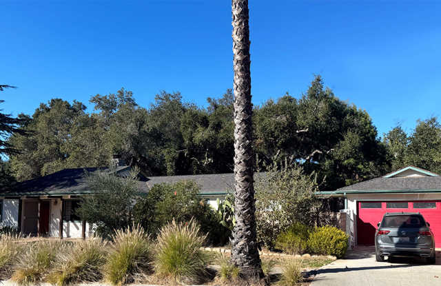 Fully Furnished Artistic Ojai Home