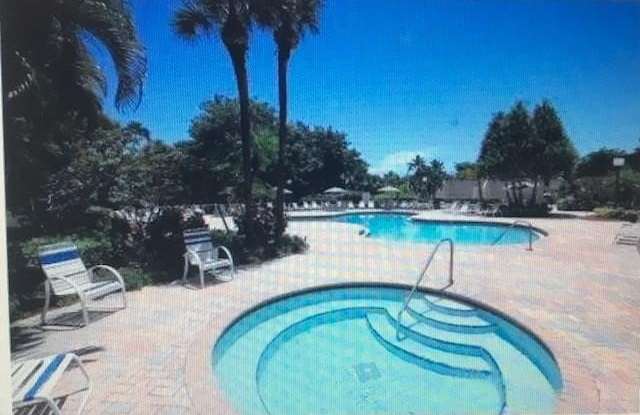 2455 Lindell Boulevard
