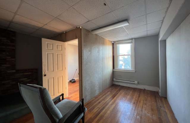 7201 TORRESDALE AVENUE