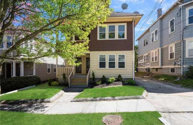 97 11th Street unit: 2