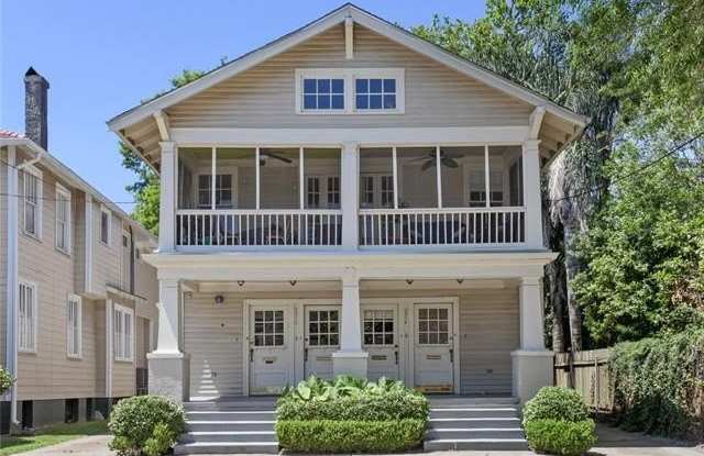 2312 CALHOUN Street
