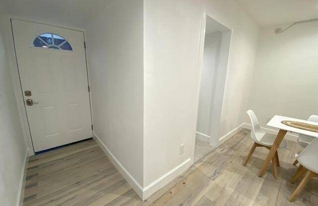 535 S Danville Avenue unit: B