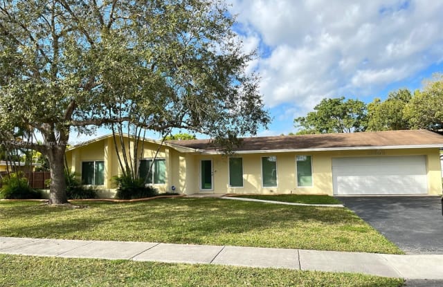 12300 SW 109th Ave - 12300 Southwest 109th Avenue, Kendall, FL 33176