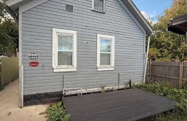 3152 W 46th Street unit: 2