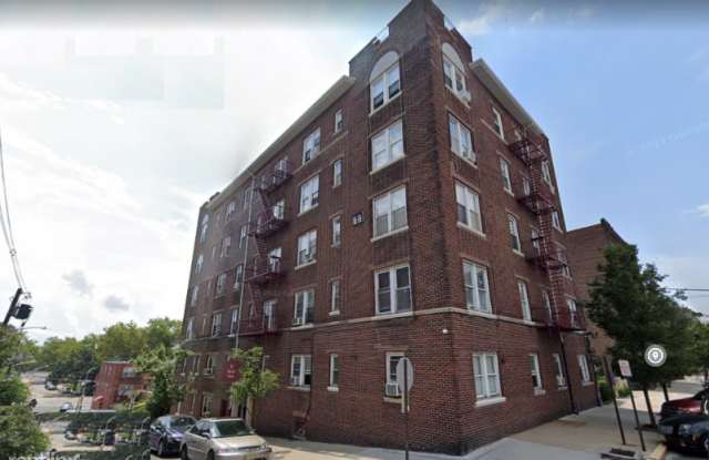 39 74th Street B3