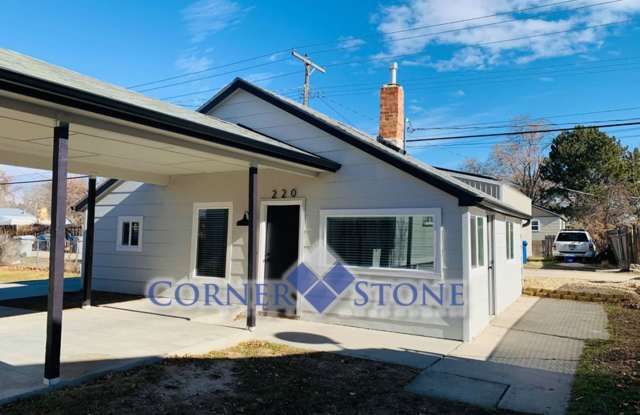 Photo of Short Term Lease Options! Beautiful Renovated Home In Nampa!