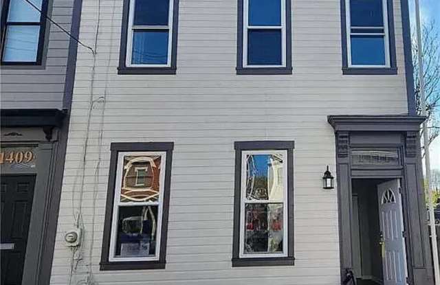 1411 W North Ave