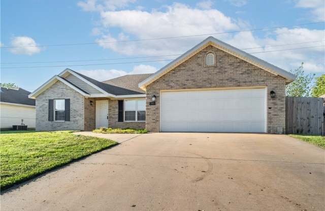 740 Dogwood Street