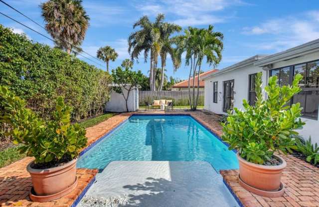 801 SW 5th Street, Boca Raton, FL 33486