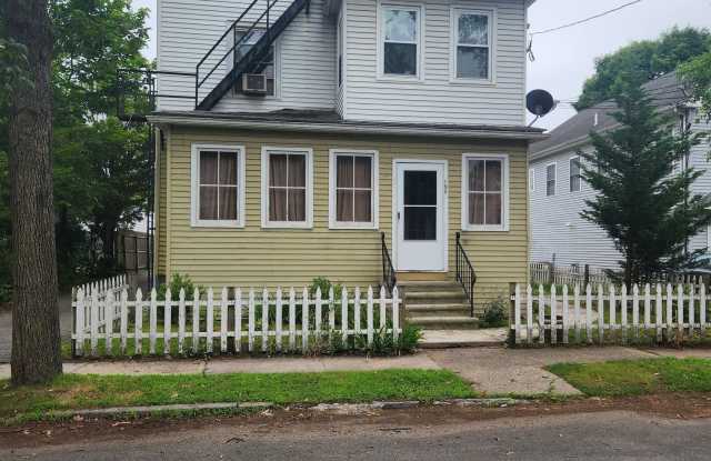 196 Clifton Street