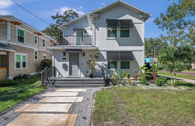 1150 OAK STREET NE - 1150 Oak Street Northeast, St. Petersburg, FL 33701