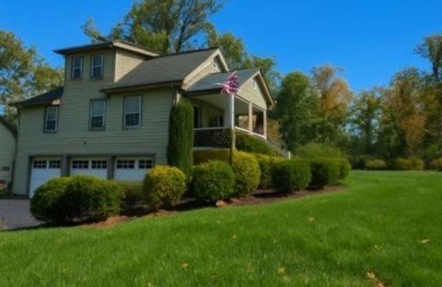 Photo of 96 Grandview Ave