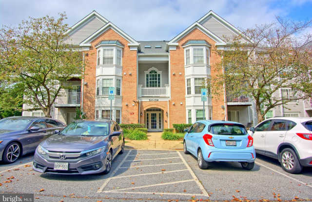 Photo of 534 KENNINGTON ROAD unit: 534