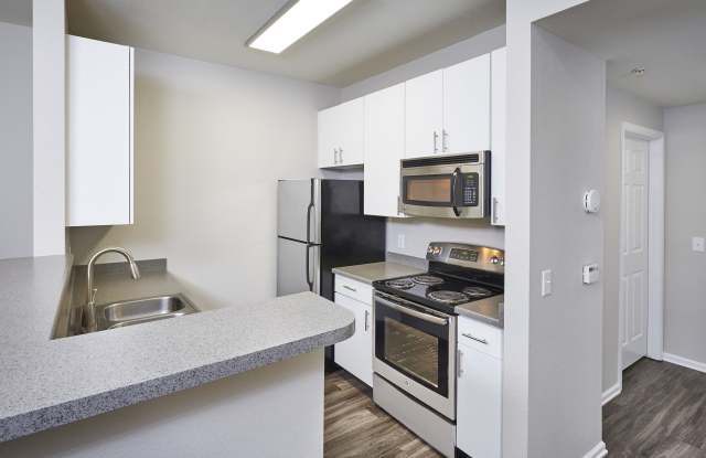 Bear Valley Park Apartments