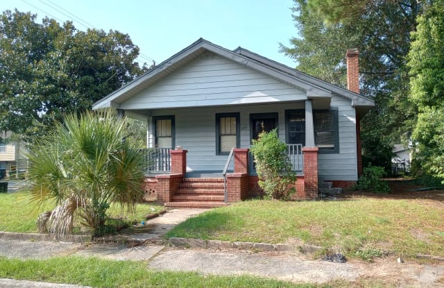 1341 East Waldburg Street - 1341 East Waldburg Street, Savannah, GA 31404