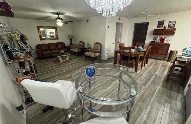 1111 North Washington AvenueUnit 6