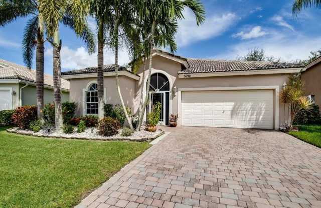 3690 Old Lighthouse Circle
