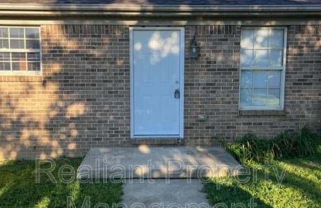 301 Parker Place - 301 Parker Pl, Nicholasville, KY 40356