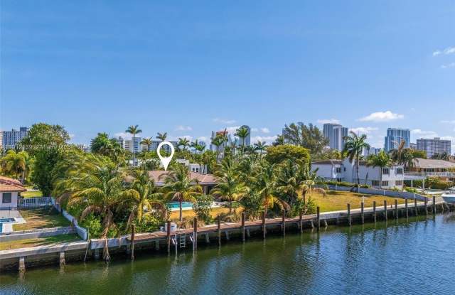 Photo of 419 Alamanda Dr