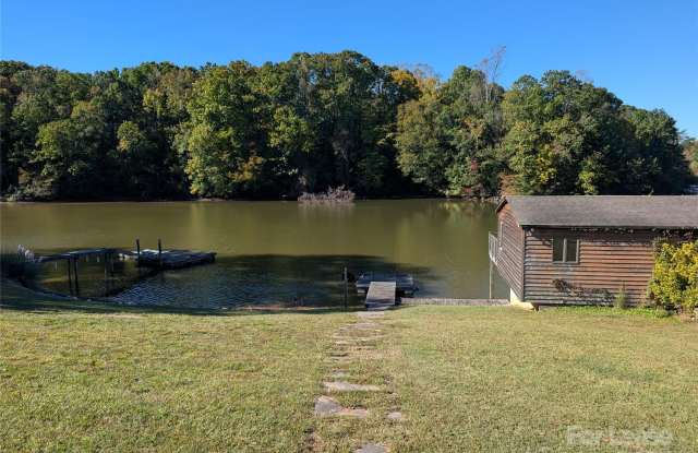 Photo of 155 Hamptons Cove Road