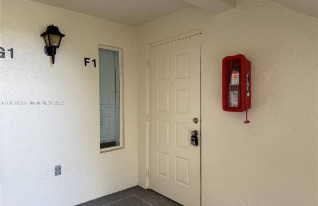 1101 Green Pine Blvd