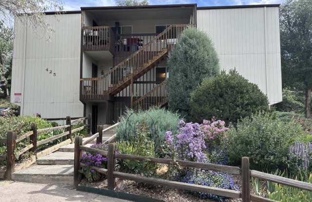 425 St Vrain Pl