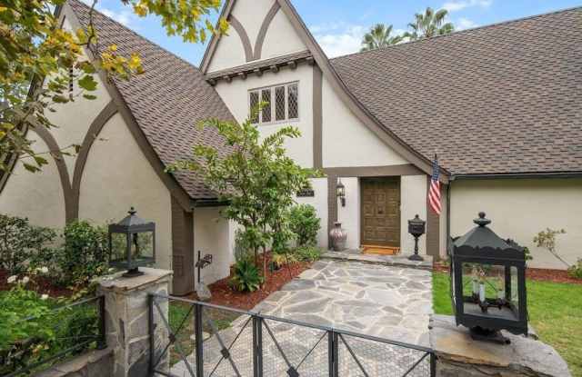 Photo of 790 Huntington Circle