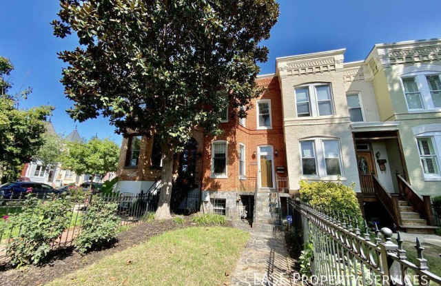 1102 K Street Ne