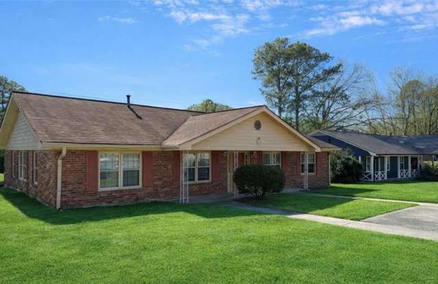 Photo of 848 Wilson Circle SW