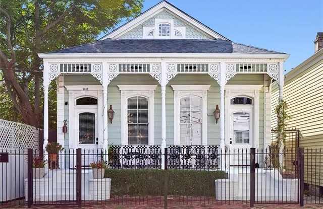 1016 PAULINE Street