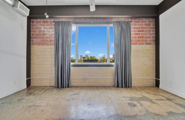 Modern Condo in Downtown San Antonio!