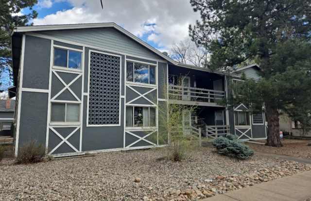 1 bed/1 bath Apartment Close to CSU and Old Town Fort Collins Includes most Utilities photos photos