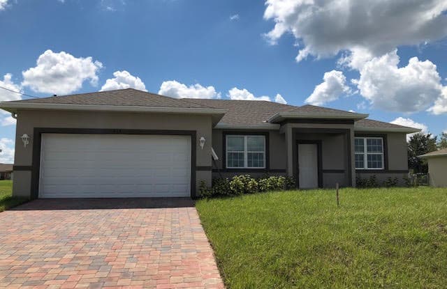 932 NW 17th St - 932 Northwest 17th Street, Cape Coral, FL 33993