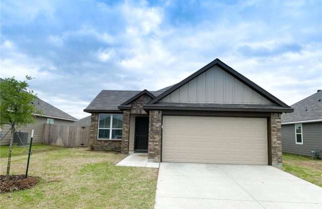 314 Camp Bowie Road - 314 Camp Bowie Road, Burleson County, TX 77836