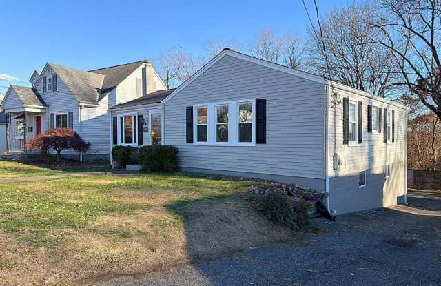 Photo of Nice three bedroom home located in an Excellent neighborhood!