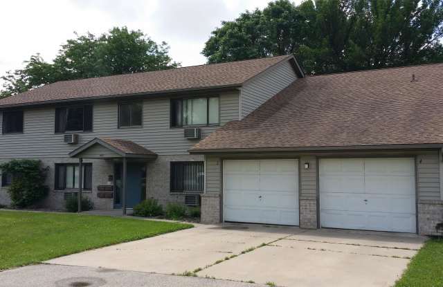 1143 Lewellen Street - 1