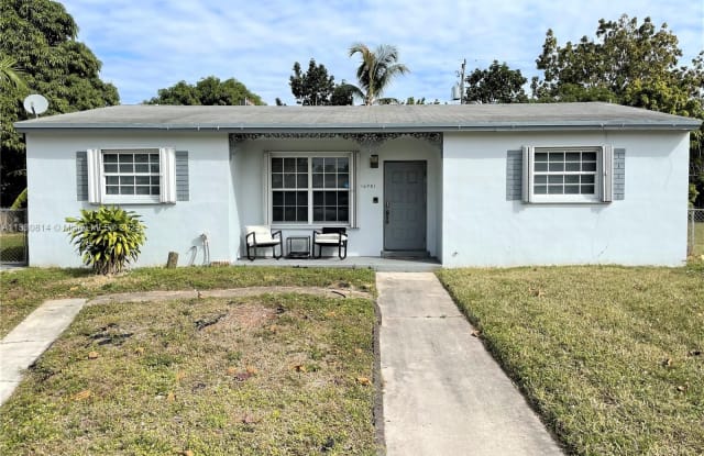 16981 NE 8th Ct - 16981 Northeast 8th Court, North Miami Beach, FL 33162