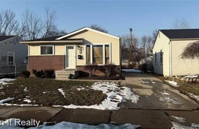 641 E Brockton Avenue