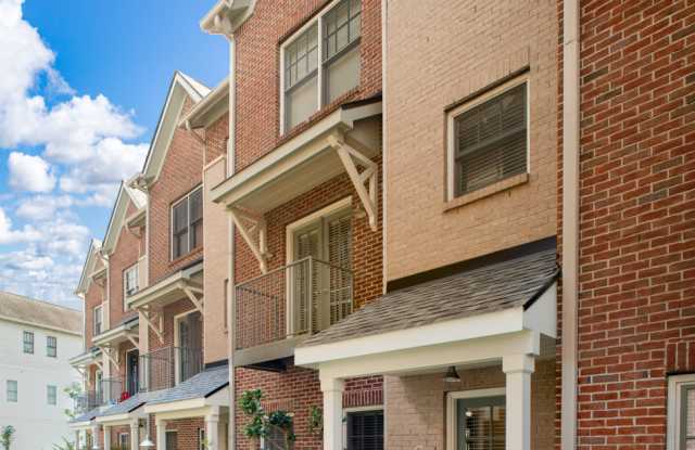 3186 Parthenon Avenue - 1Unit C