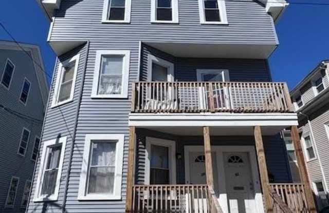 52 Canton Street