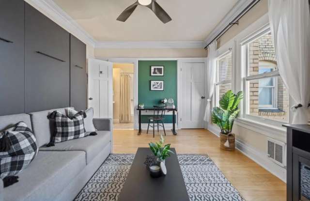 1715 Sonoma Boulevard