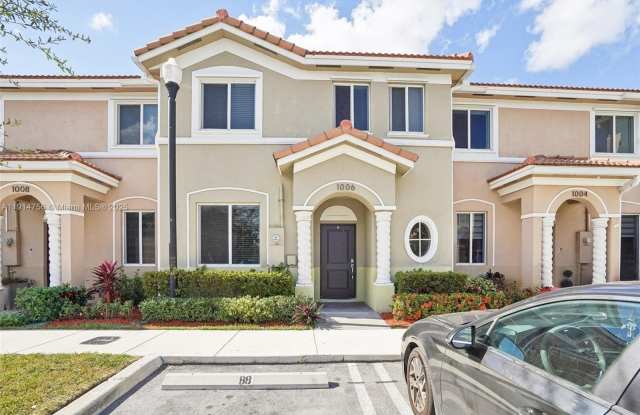 Photo of 1006 SE 23rd Ave