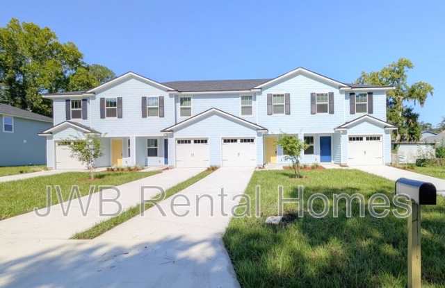 Photo of 1116 Comanche St