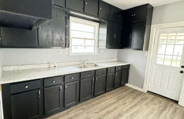 3-Bedroom, 1-Bathroom Home – $1,225/Month