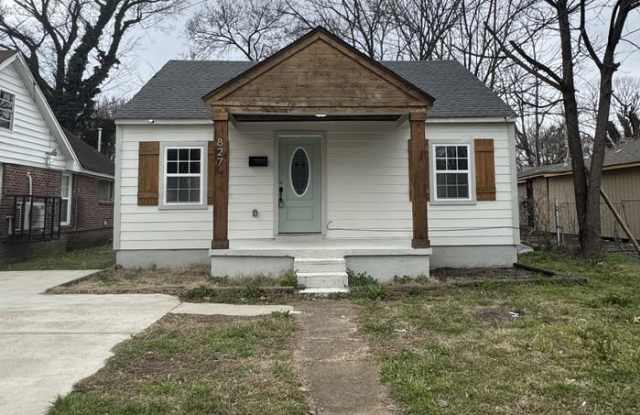 Photo of 827 Marianna Street