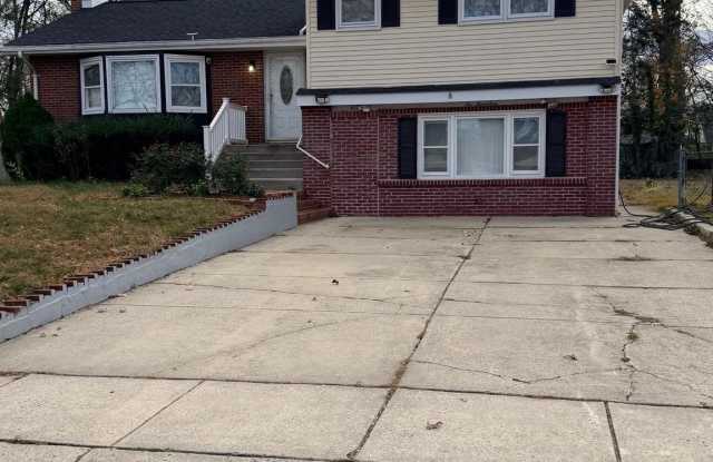 Photo of 617 HELENA Avenue