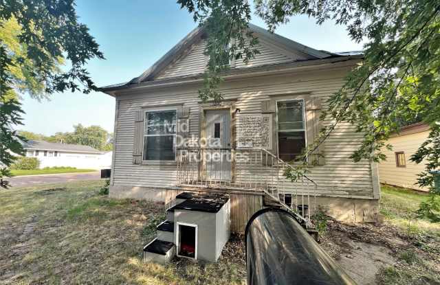 1200 E 3rd-2 Bedroom house