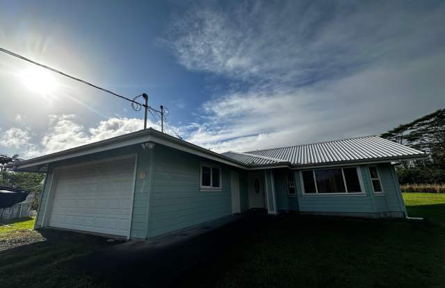 15-1300 Railroad Ave. Keaau, HI 96749