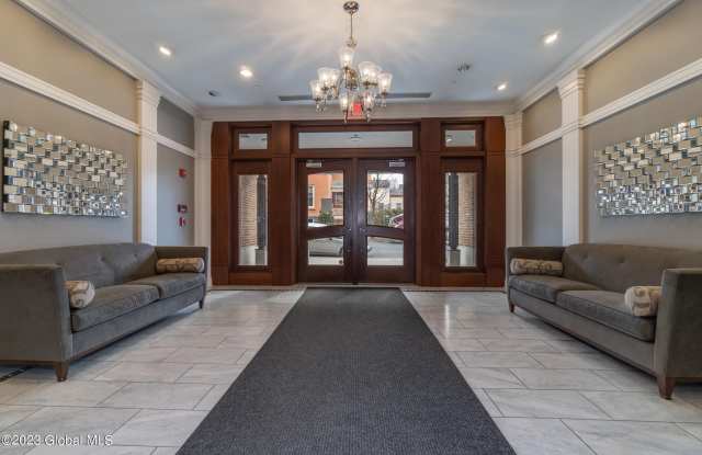 37 Henry Street unit: Apt 401