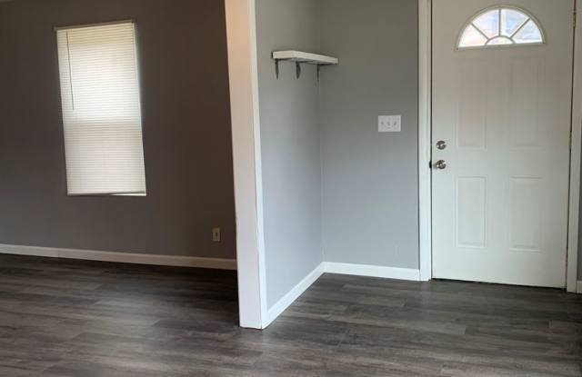 Move-In Ready 2BR Ranch – Fresh Paint, New Floors,  Off-Street Parking!